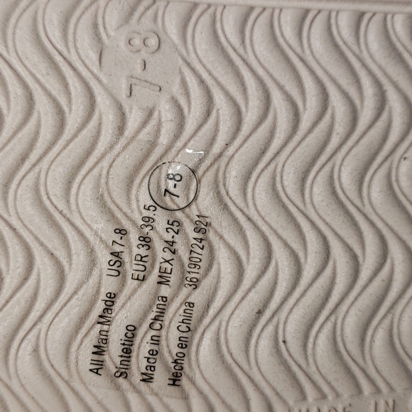 Time and Tru sparkly slides - Picture 6 of 6